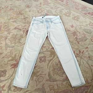 light blue skinny jeans